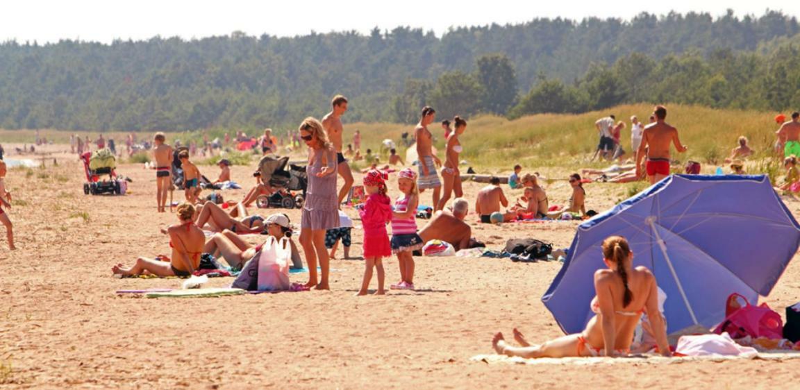 Cozy Summer House With Free Parking Near City Center & Beach Курессааре Екстер'єр фото